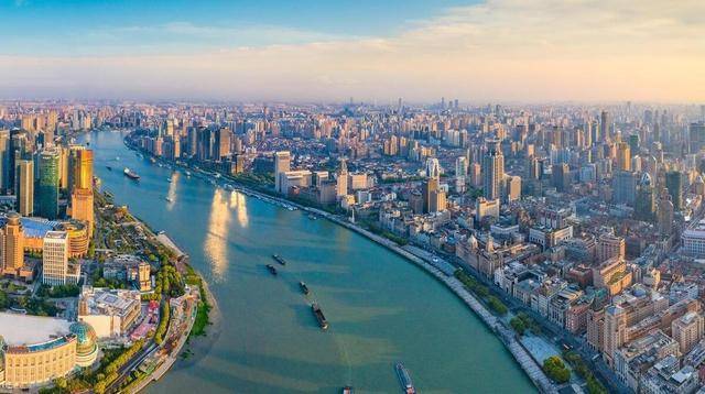 人民币升值破7的影响揭示！中美关系前景变化分析